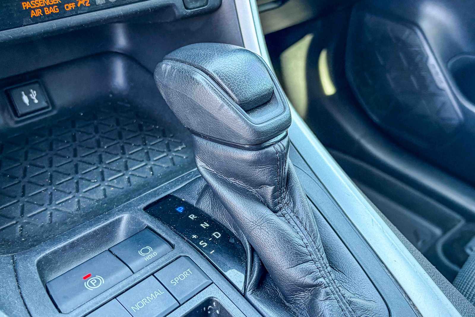 Thumbnail: 2019 Toyota RAV4 - 18