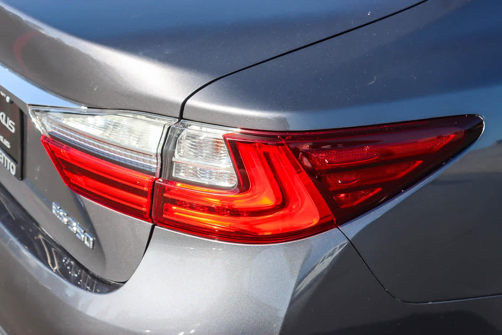 Thumbnail: 2017 Lexus ES - 8