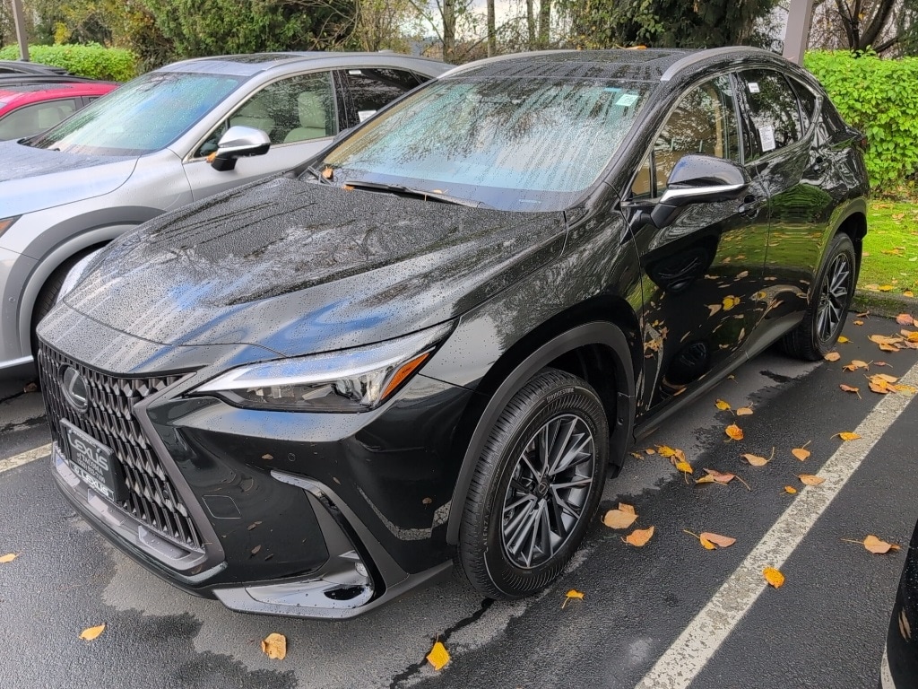 2026 Lexus NX PHEV 450h+'s photo