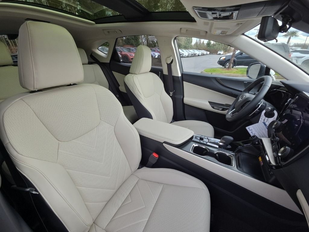 2026 Lexus NX 450h+ Luxury - Photo 21