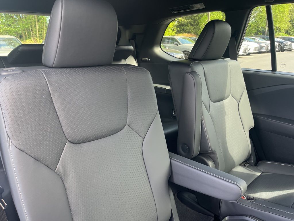 2026 Lexus TX 500h F-Sport - Photo 18