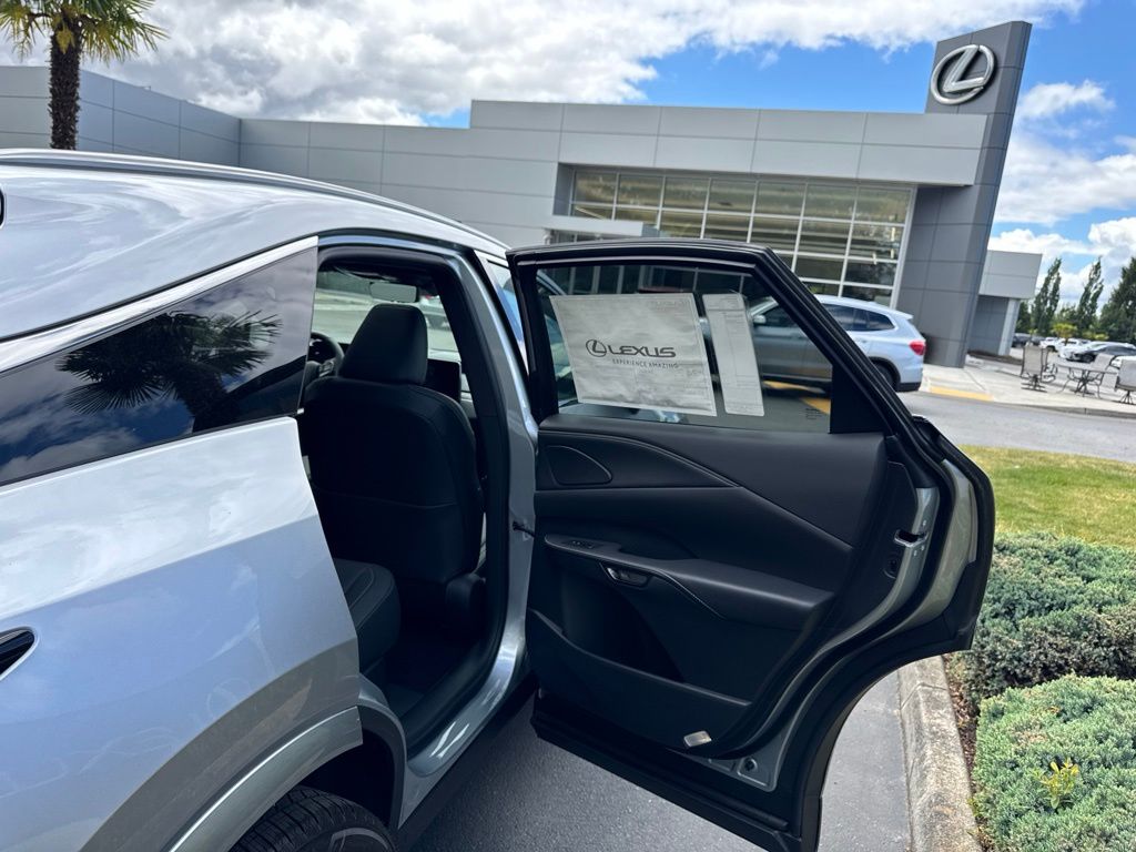 2026 Lexus RX 350 Premium - Photo 16