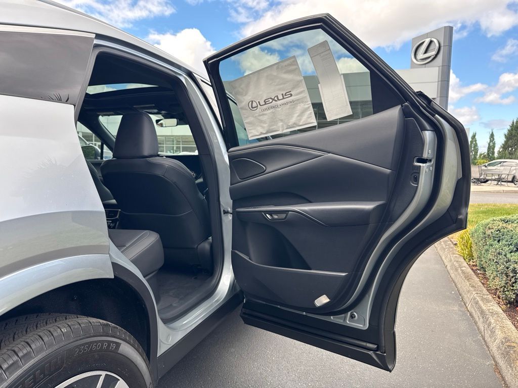 2026 Lexus RX 350 Premium - Photo 17