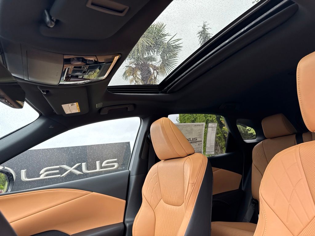 2026 Lexus RX 350 Premium - Photo 8