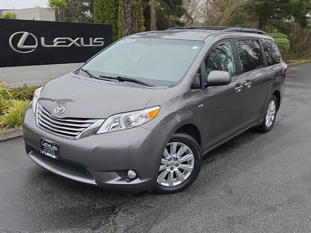 2017 Toyota Sienna XLE
