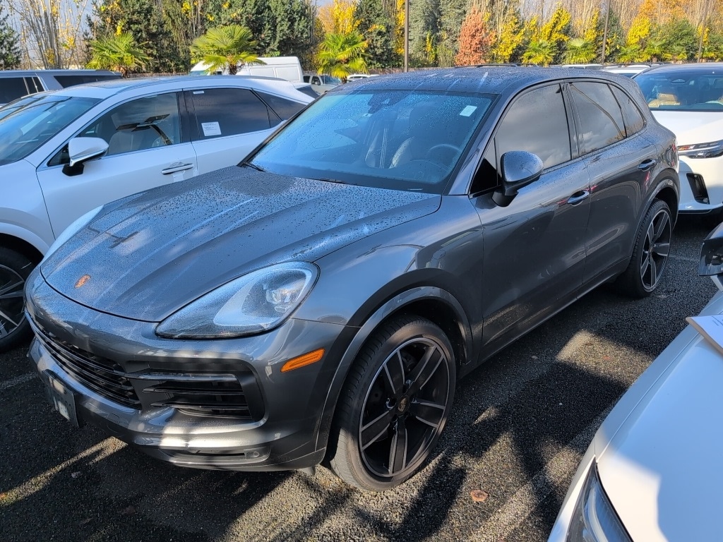 2023 Porsche Cayenne Base's photo