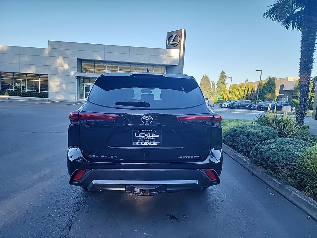 Used 2021 Toyota Highlander Limited