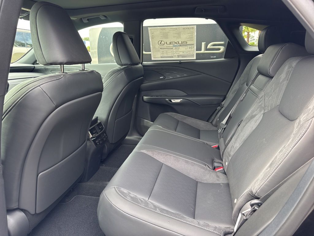 2026 Lexus RX 350 Luxury - Photo 3