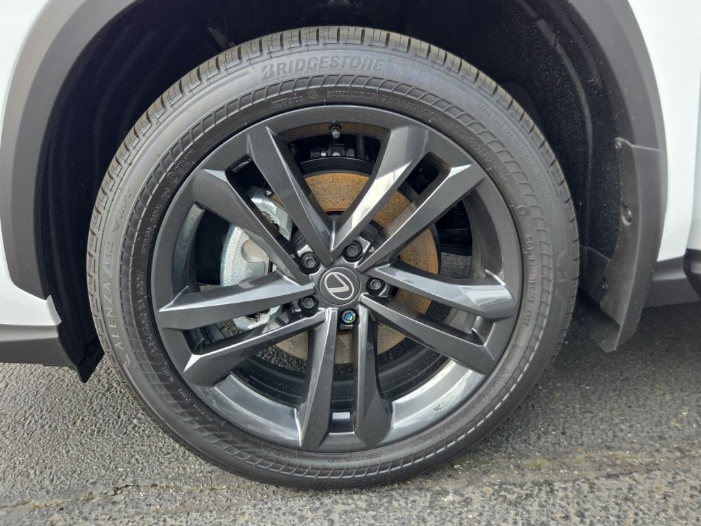 2026 Lexus NX 450h+ Luxury - Photo 28