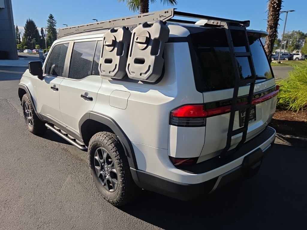 2024 Lexus GX 550 Overtrail photo 2