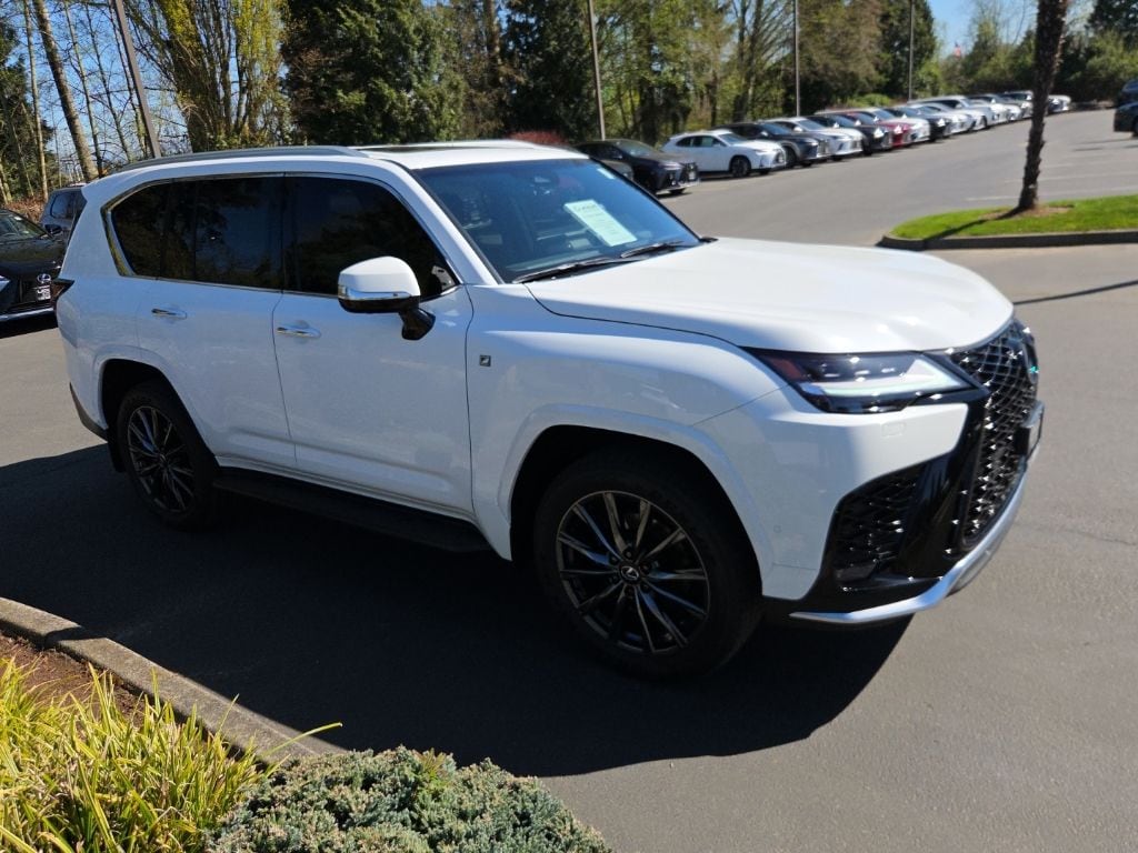 2026 Lexus LX F-Sport - Photo 8
