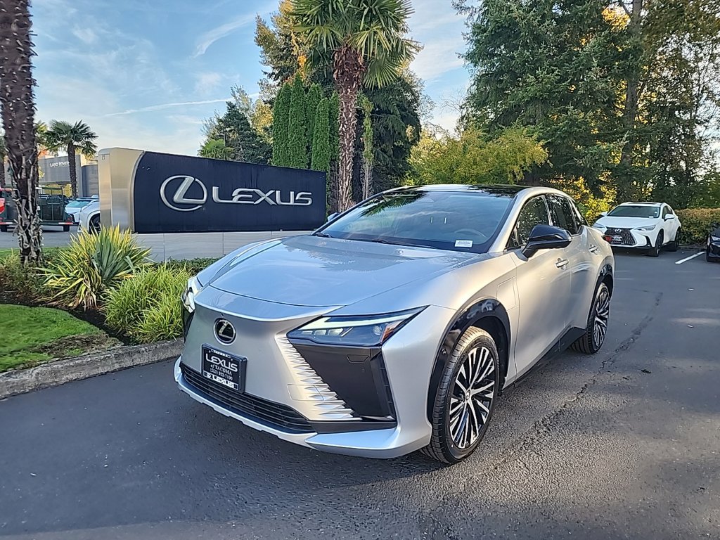 2023 Lexus RZ