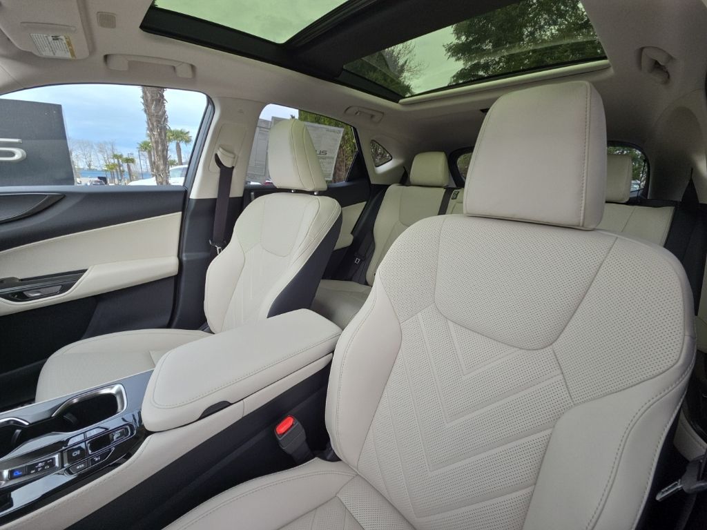 2026 Lexus NX 450h+ Luxury - Photo 14