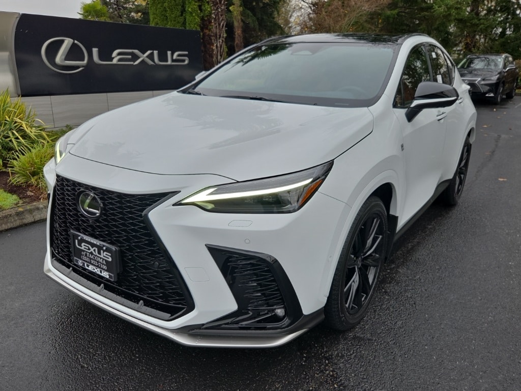 2026 Lexus NX PHEV 450h+'s photo