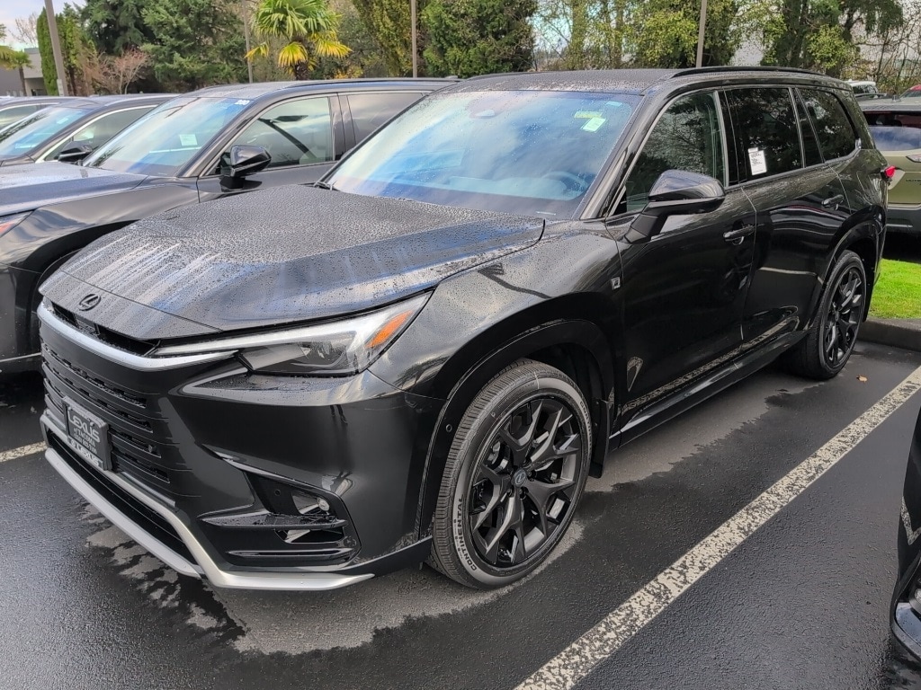 2026 Lexus TX Hybrid's photo