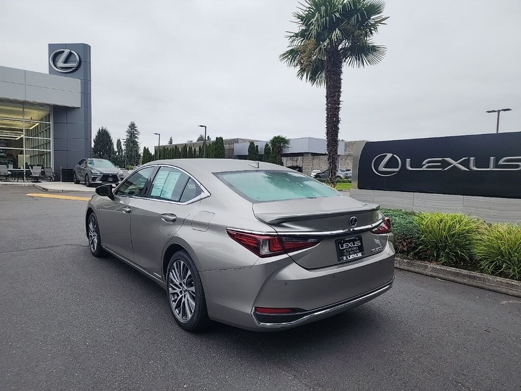 Certified 2021 Lexus ES ES 300h SEDAN