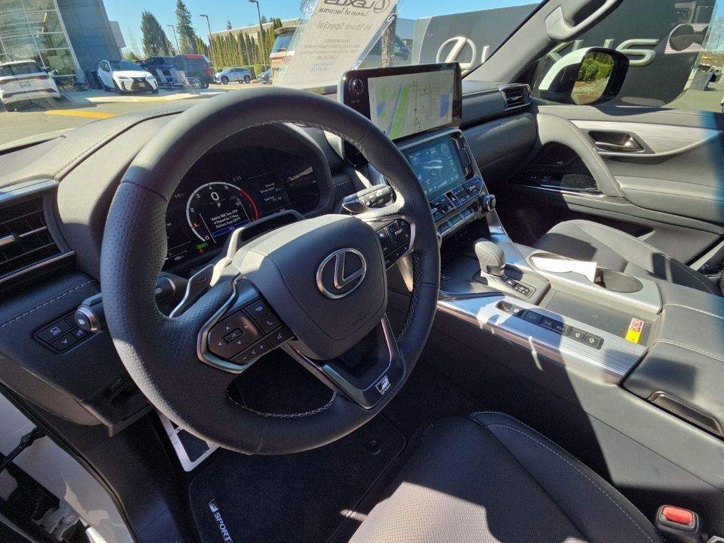 2026 Lexus LX F-Sport - Photo 12