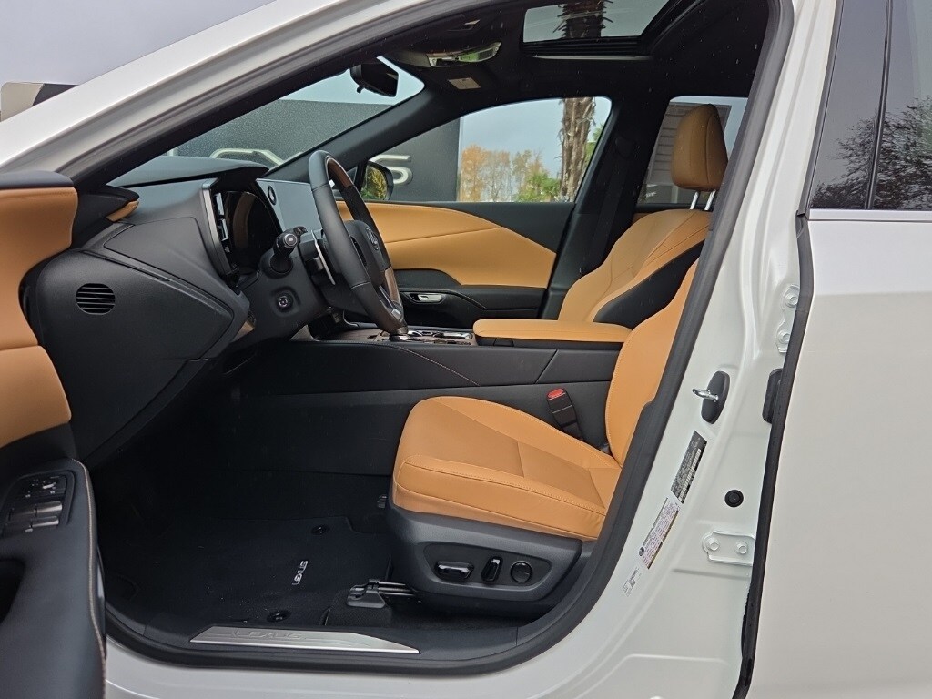 2023 Lexus RX 350h Premium photo 4