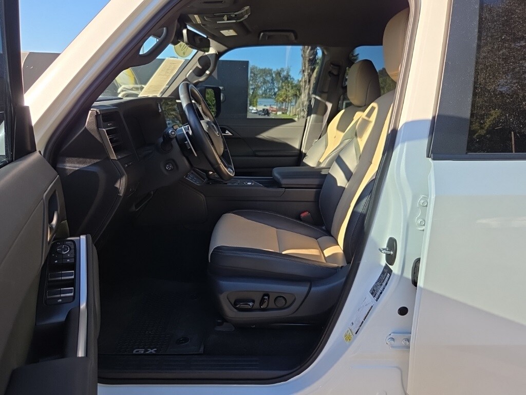 2024 Lexus GX 550 Overtrail photo 3