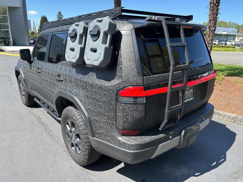 2024 Lexus GX 550 Overtrail photo 3