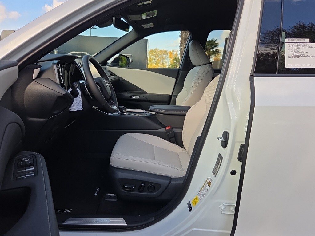 2026 Lexus TX 350 photo 3
