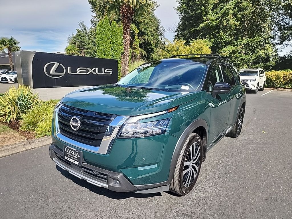 Used 2023 Nissan Pathfinder Platinum