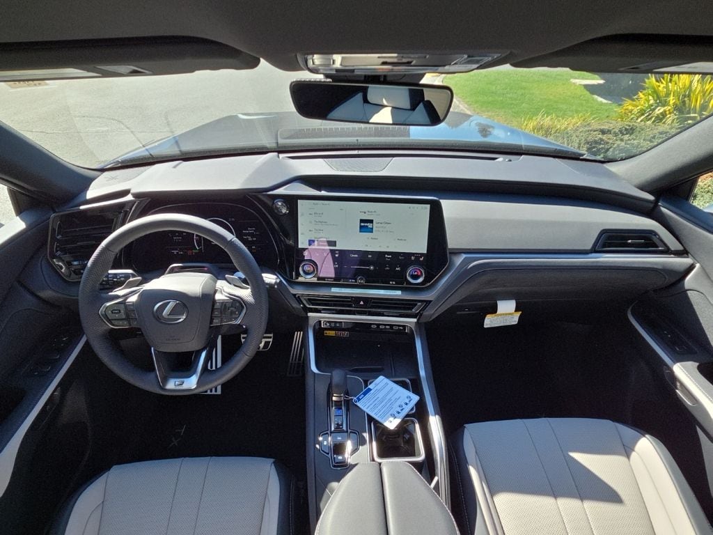 2026 Lexus TX 500h F-Sport - Photo 22