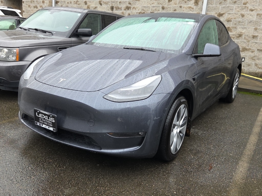 2023 Tesla Model Y Long Range's photo