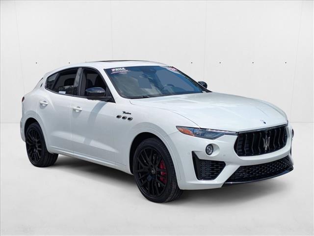 2024 Maserati Levante Modena photo 3