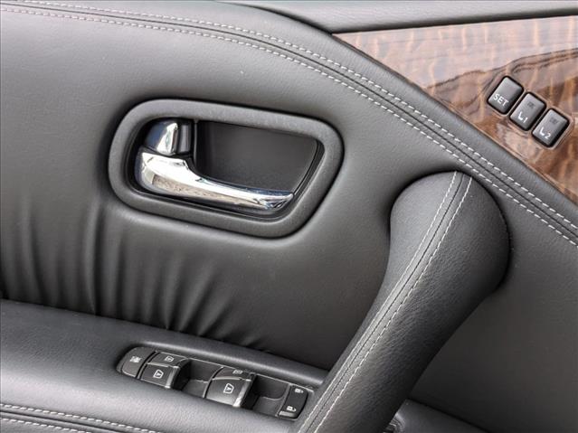 2018 Nissan Armada Platinum photo 2