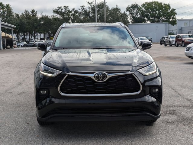 2020 Toyota Highlander Limited photo 2