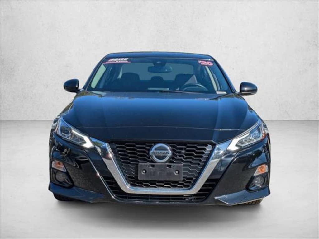 Used 2020 Nissan Altima 2.5 SV Sedan