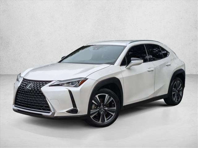 2022 Lexus UX 200 photo 2