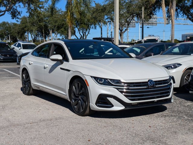 2023 Volkswagen Arteon SEL R-Line photo 2