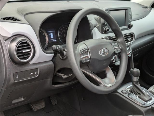2021 Hyundai Kona SE photo 3