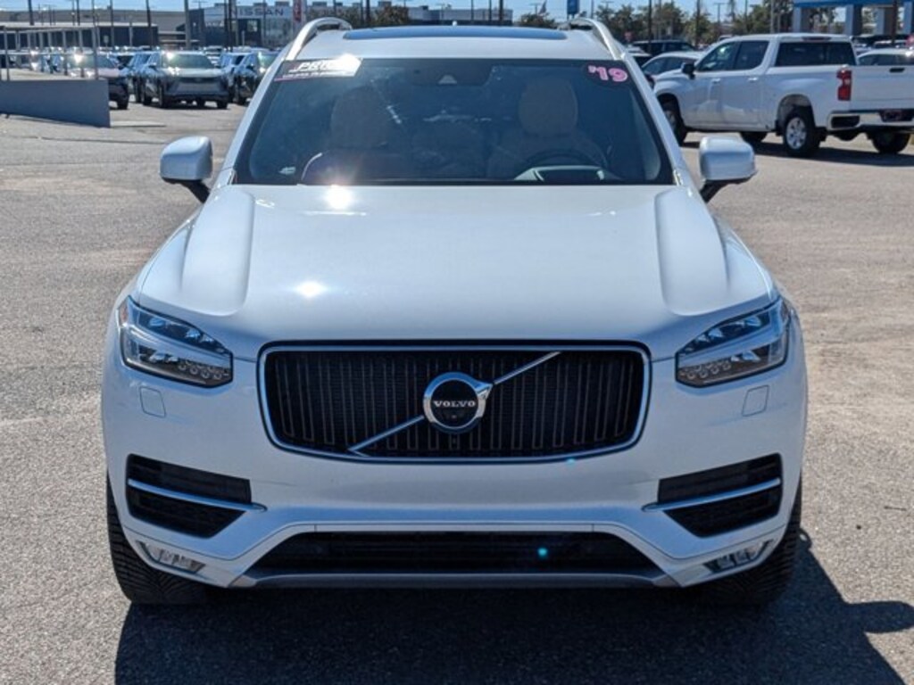 Used 2019 Volvo XC90 T6 Momentum SUV