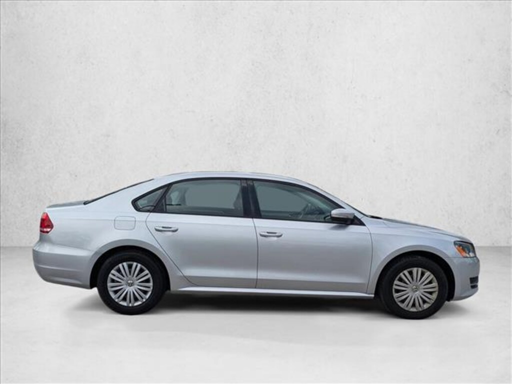 Used 2014 Volkswagen Passat 1.8T S Sedan