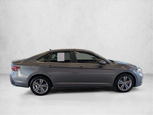 2024 Volkswagen Jetta 1.5T SE photo 3