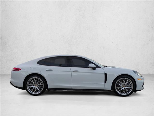 2020 Porsche Panamera 4 photo 4