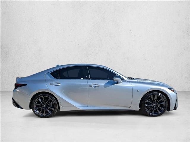 2021 Lexus IS 350 F SPORT photo 4