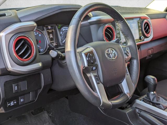 2022 Toyota Tacoma SR5 Double Cab V6 photo 2