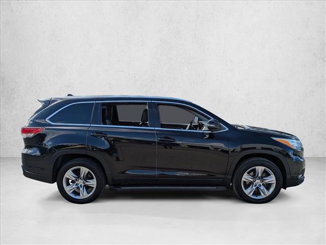 2015 Toyota Highlander Limited photo 2