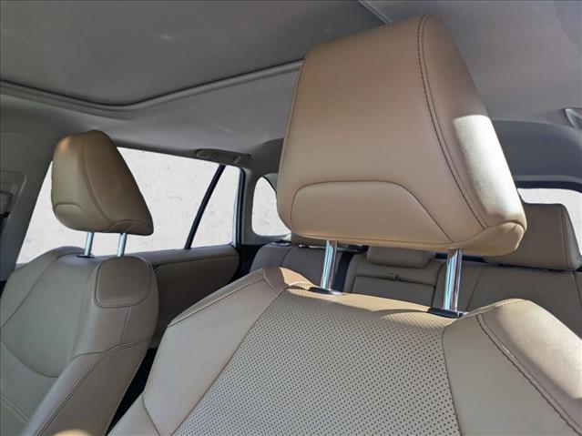 2020 Toyota RAV4 Hybrid Limited photo 4