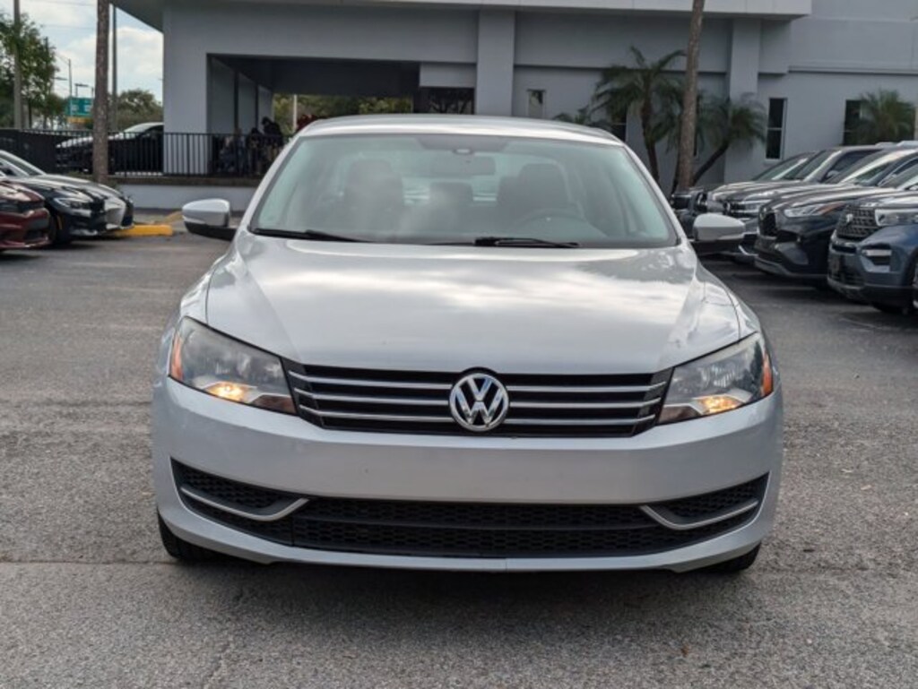 Used 2014 Volkswagen Passat 1.8T S Sedan