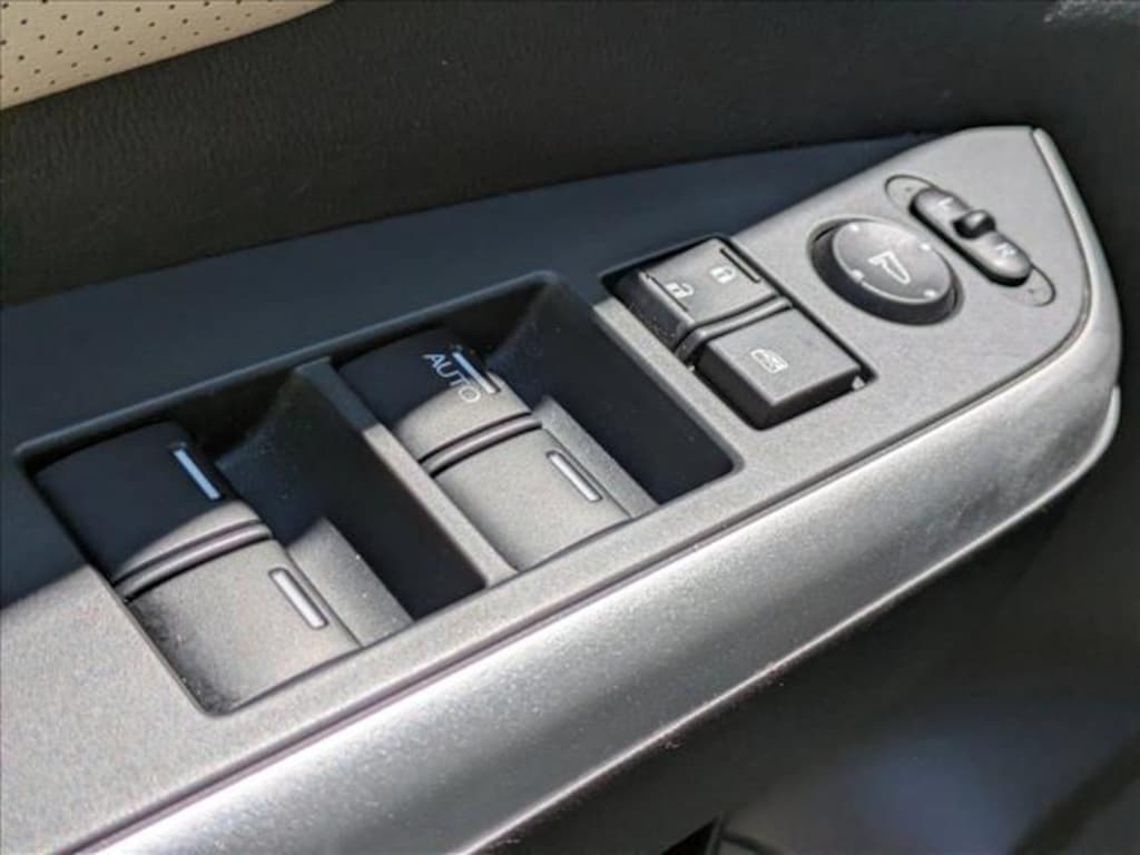 Used 2016 Honda CR-V Touring FWD SUV