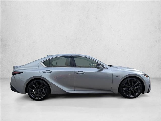 2025 Lexus IS 350 F SPORT photo 4
