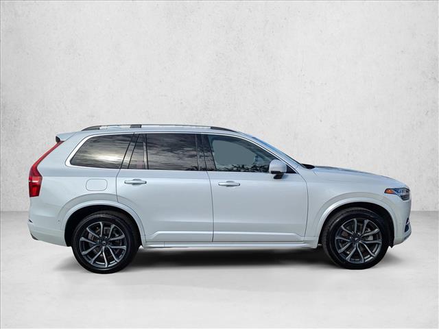 2019 Volvo XC90 T6 Momentum photo 3