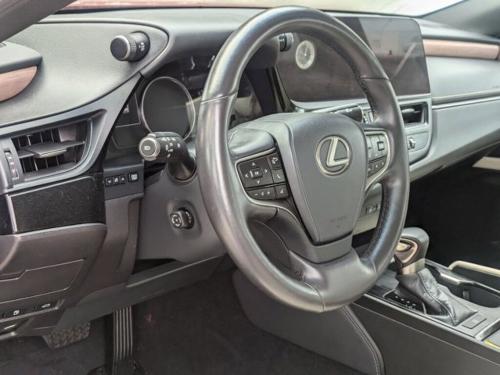 Certified 2025 Lexus ES 350 Base Sedan