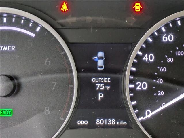 2015 Lexus ES 300h photo 4