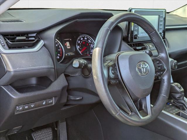 2019 Toyota RAV4 XLE Premium photo 3